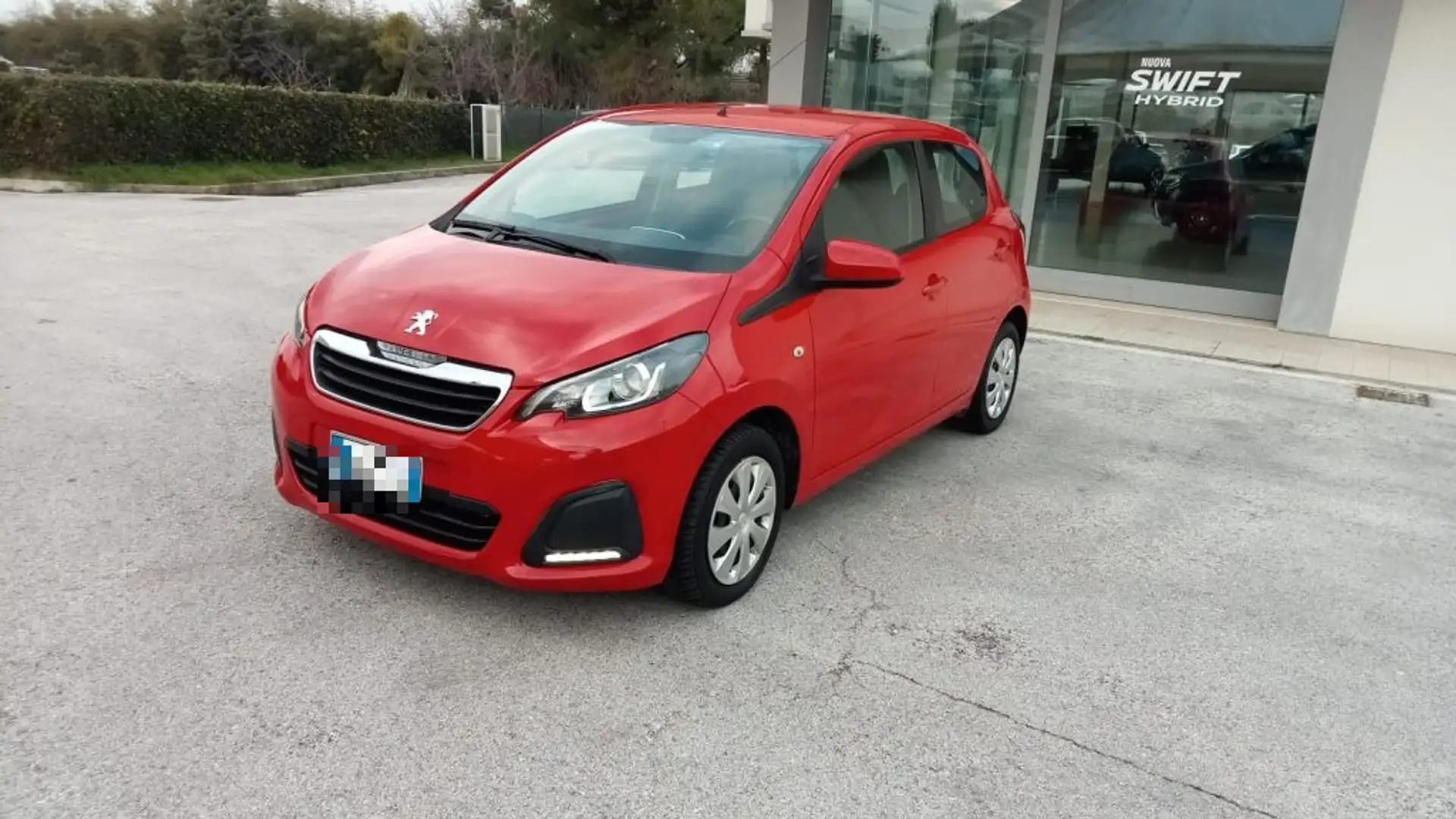 Peugeot 108 PureTech 82 5 porte Allure RECANATI Rosso - 1