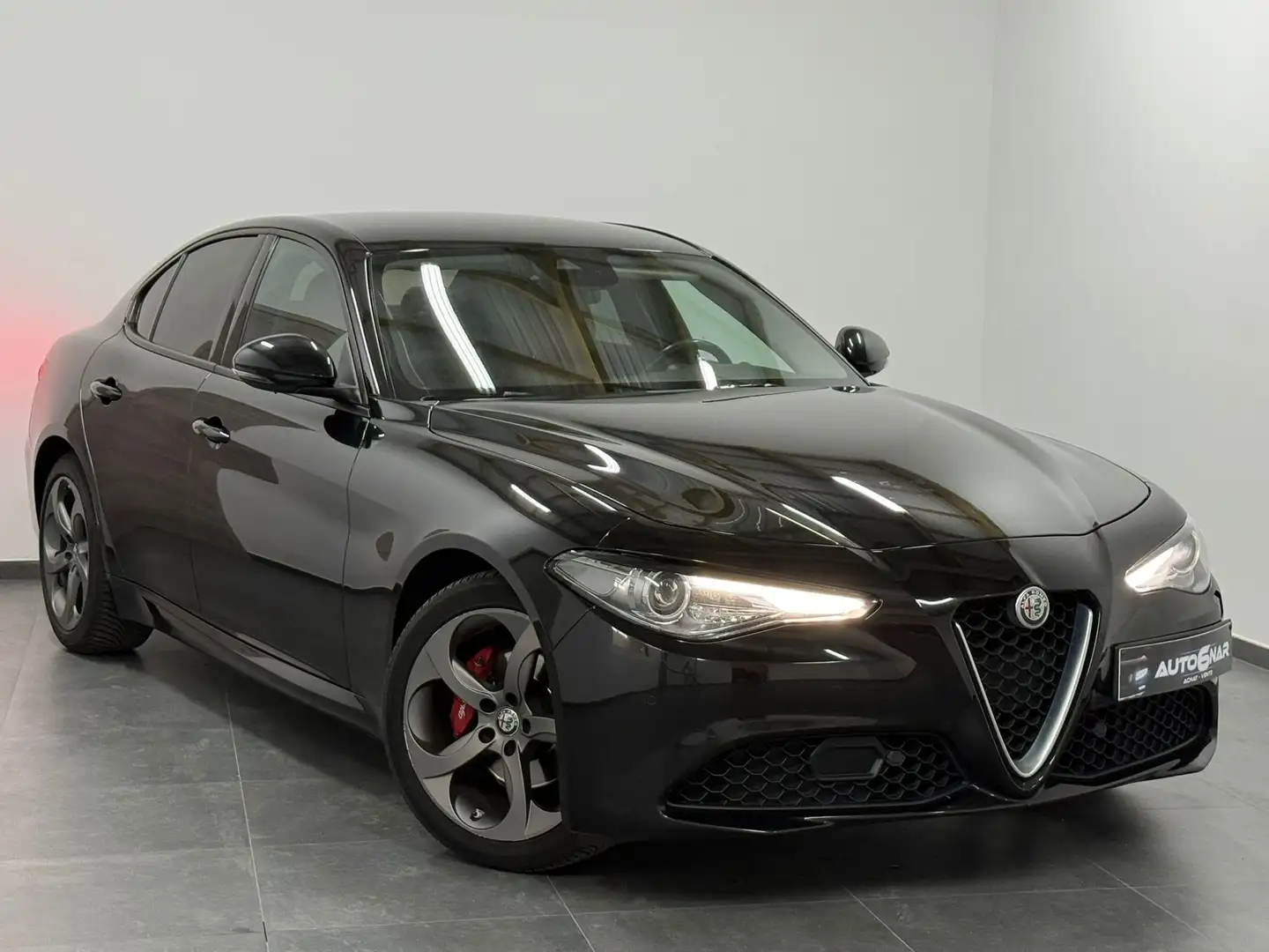Alfa Romeo Giulia Giulia 2.0 T Super - 1erMain - Boite auto - Carnet Noir - 1