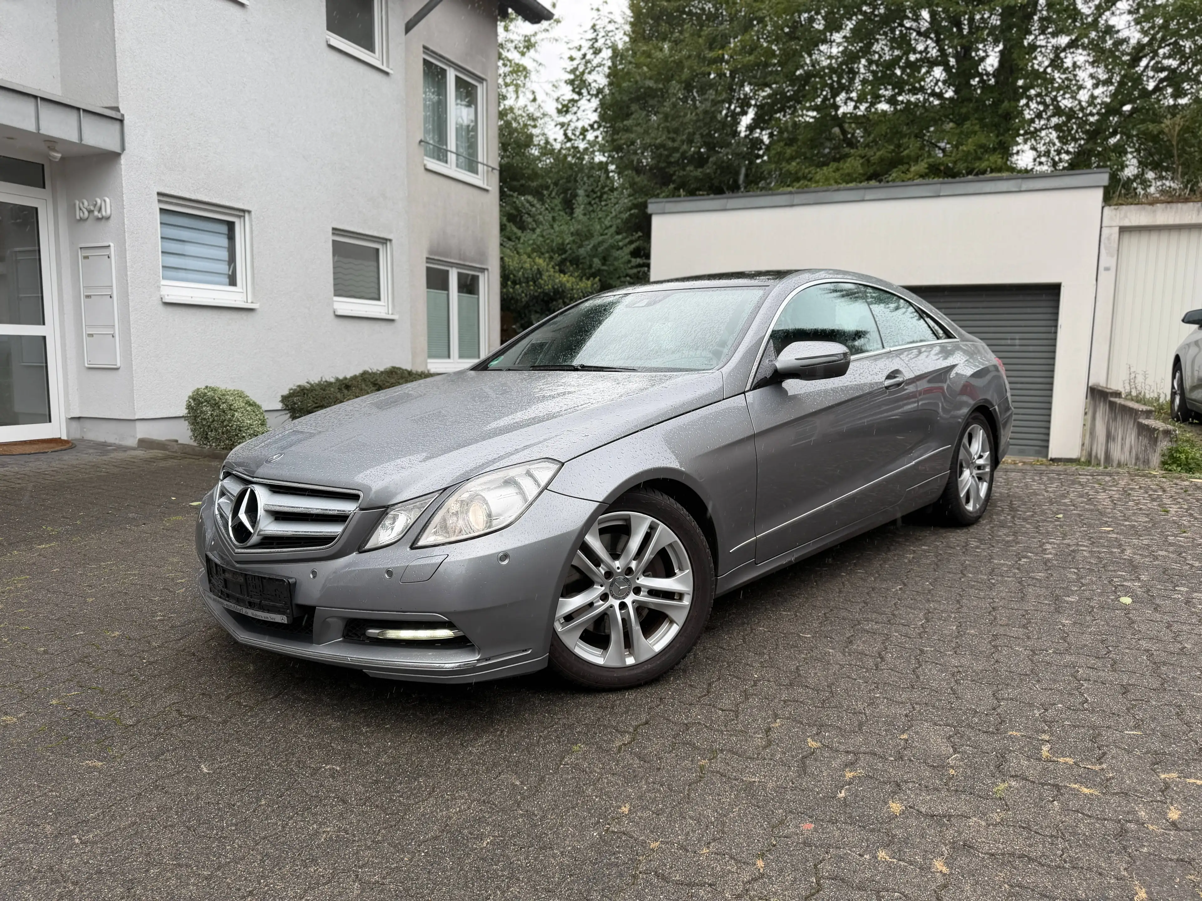 Mercedes-Benz E 350 E 350 CDI BlueEfficiency*2.Hand*TÜV&ServiceNEU*AMG*Nichtraucher