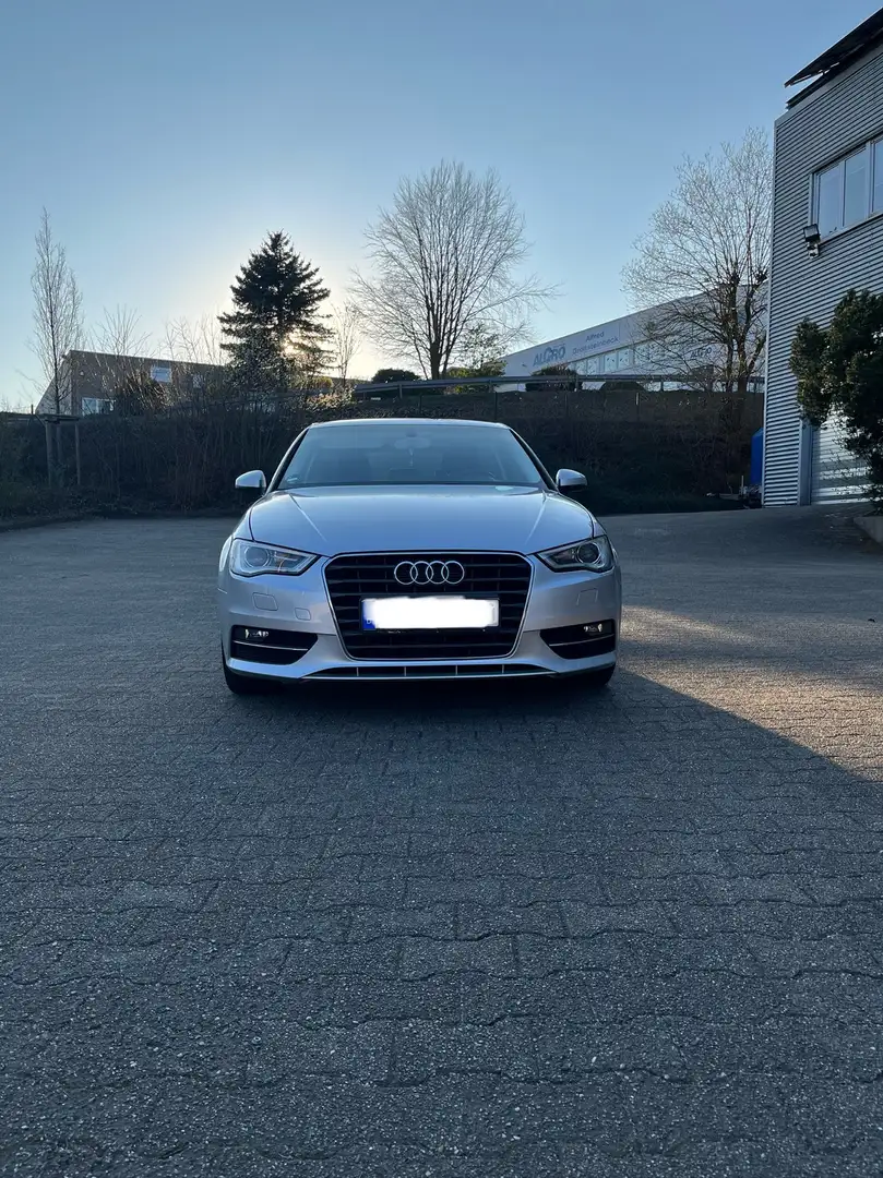 Audi A3 ambition Grau - 1