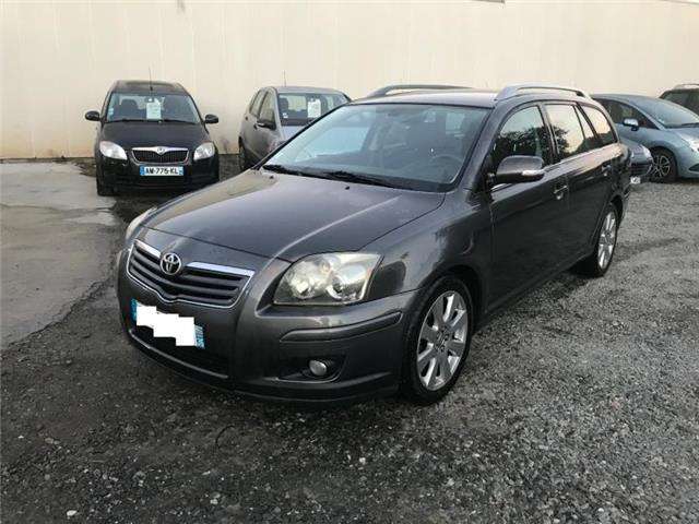 Toyota Avensis Saint-jacques-de-la-lande