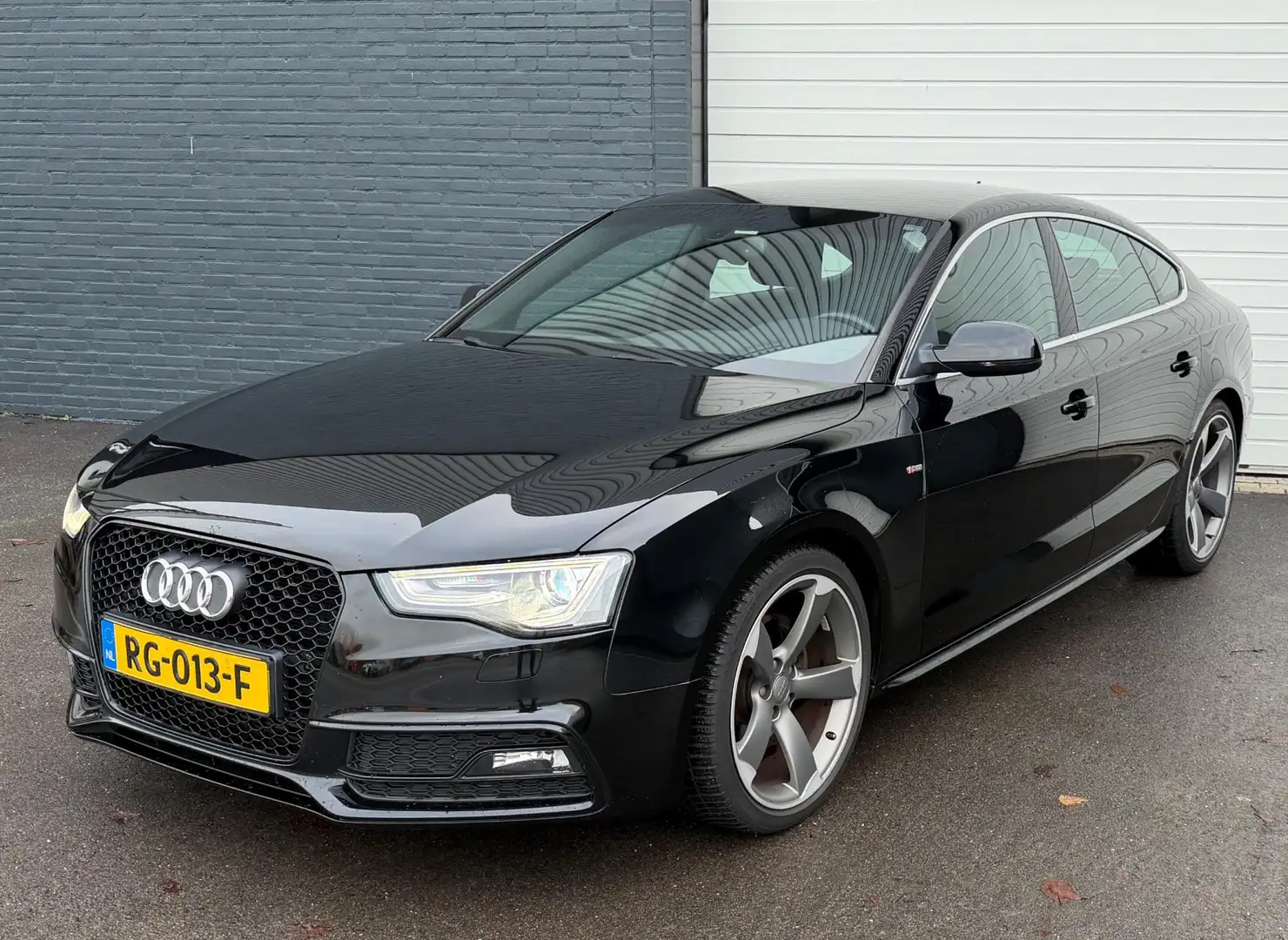 Audi A5 Sportback 1.8 TFSI Sport Edition 3XS-LINE/VOLO-H/L Zwart - 2