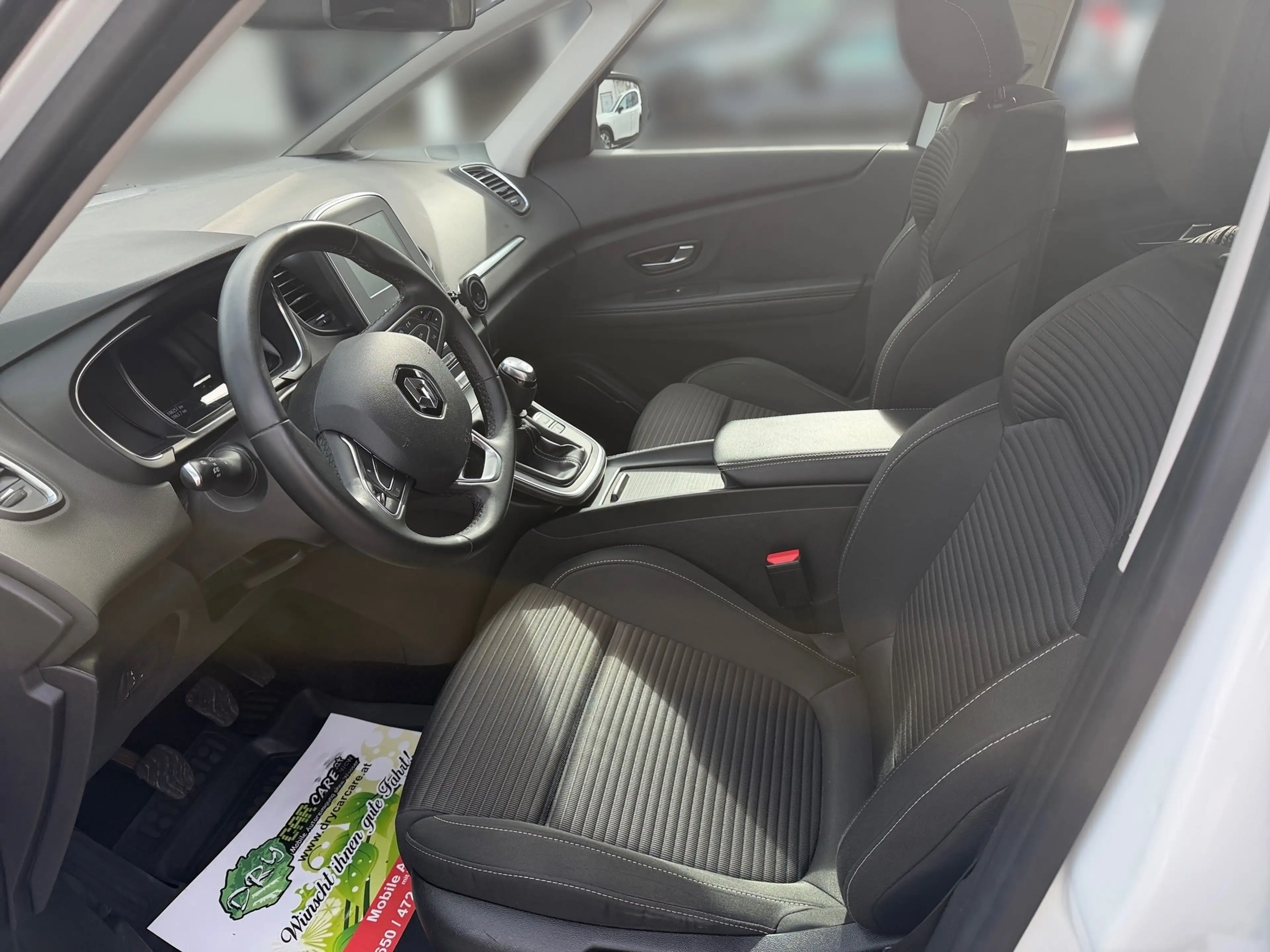 Renault Scenic Scénic TCe 115 PF Zen Zen — photo 11