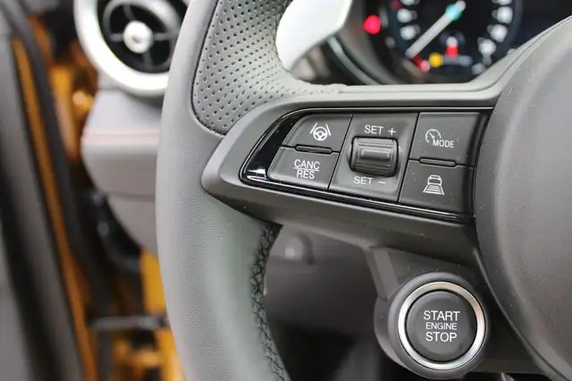 Alfa Romeo Tonale Veloce Plug-in e-AWD 1.3 270PS AWD Ansicht 10