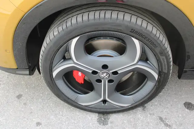 Alfa Romeo Tonale Veloce Plug-in e-AWD 1.3 270PS AWD Ansicht 3