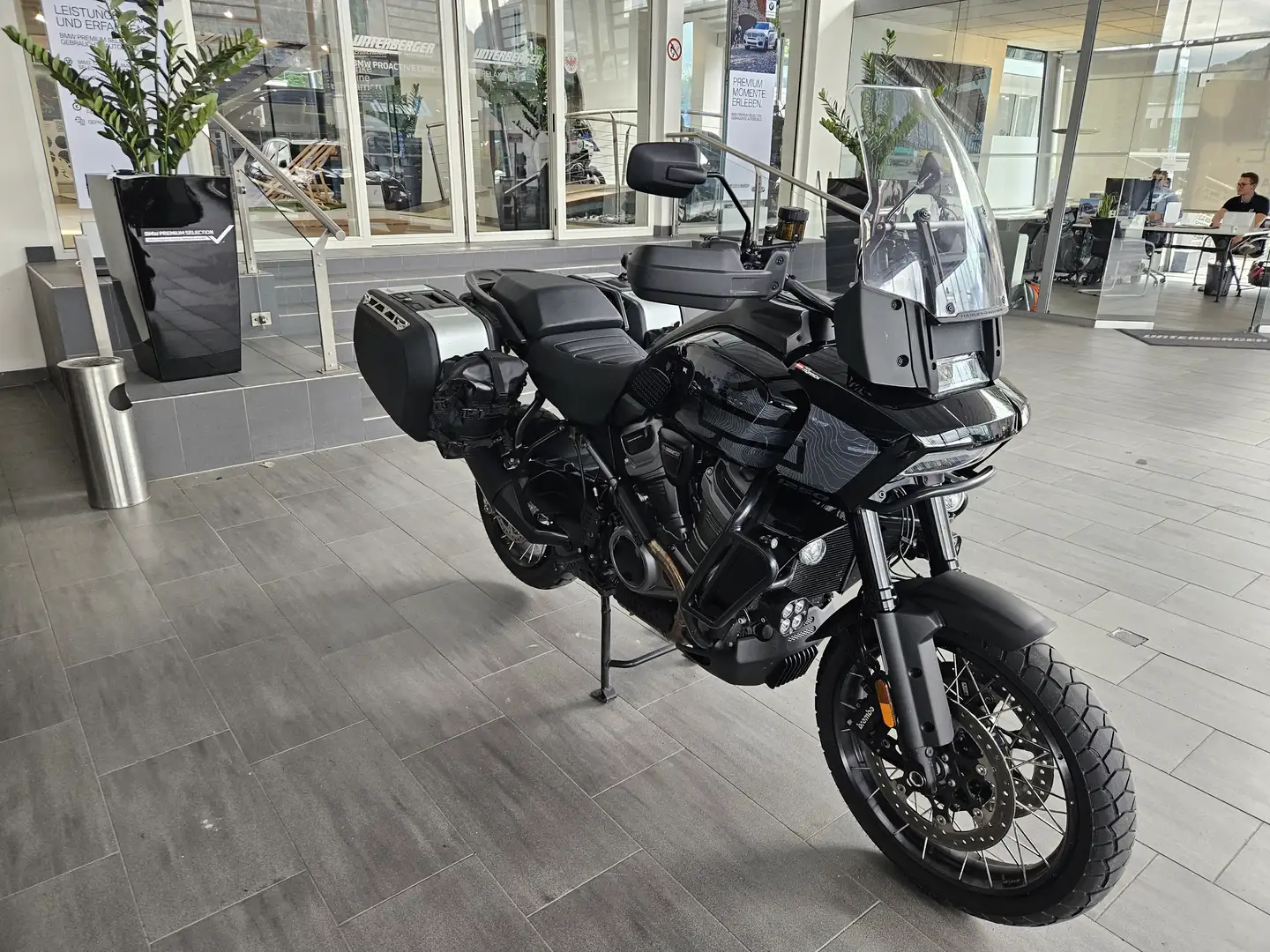 Harley-Davidson Pan America 1250 Special Negro - 1