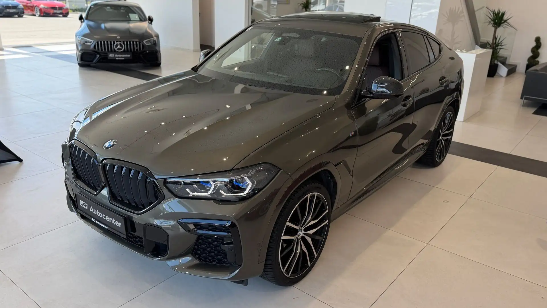 BMW X6 M50i Aut. *MANHATTAN* *VOLL* Grün - 2