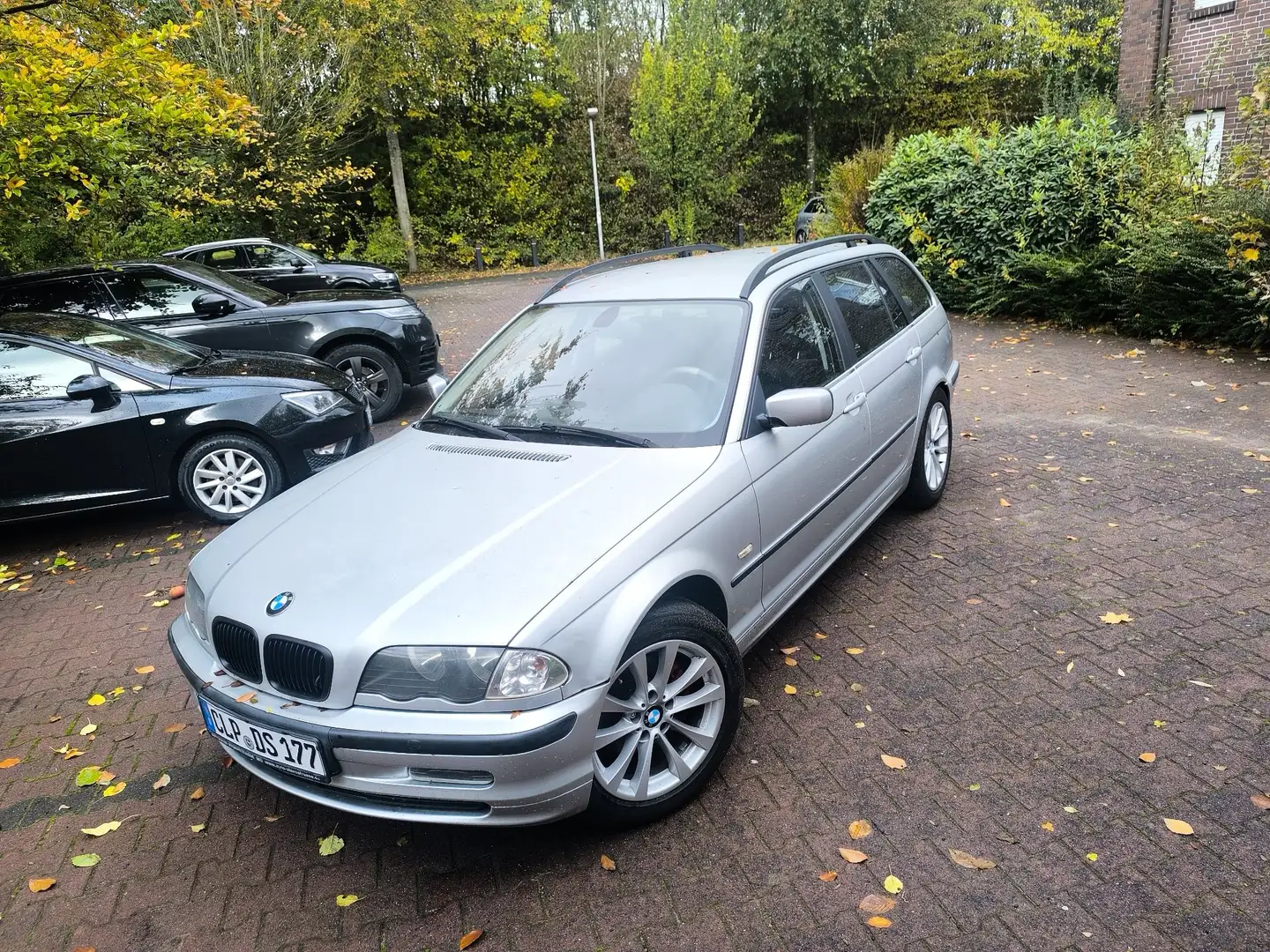 BMW 320 320i touring - 2