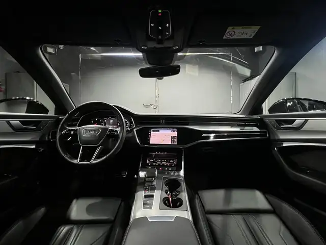 Audi A6 Avant view 15