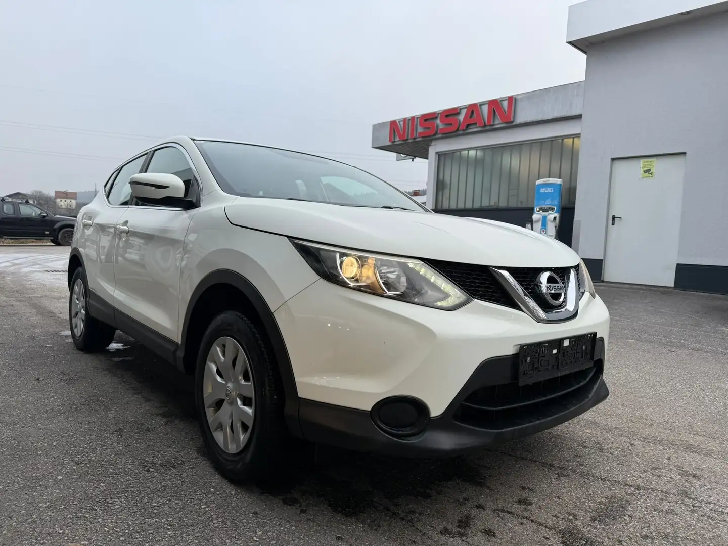 Nissan Qashqai Visia Weiß - 1
