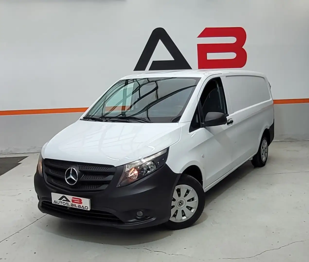 Mercedes-Benz Vito Furgón 114CDI tD Select Extralarga 9G-Tronic Blanc - 1