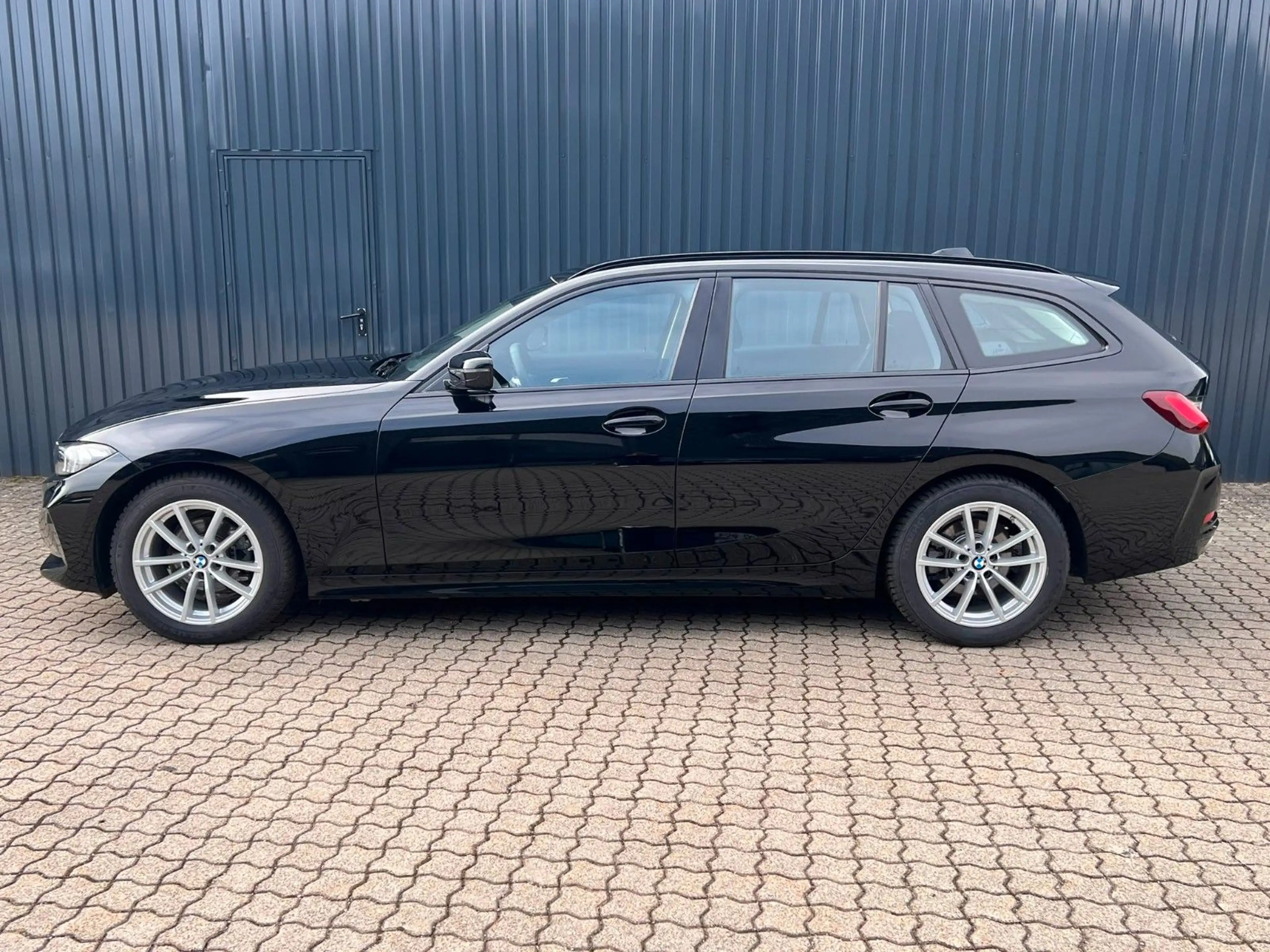 BMW 318 i Touring Facelift / Kamera/Sitzheiz/Navi — photo 7