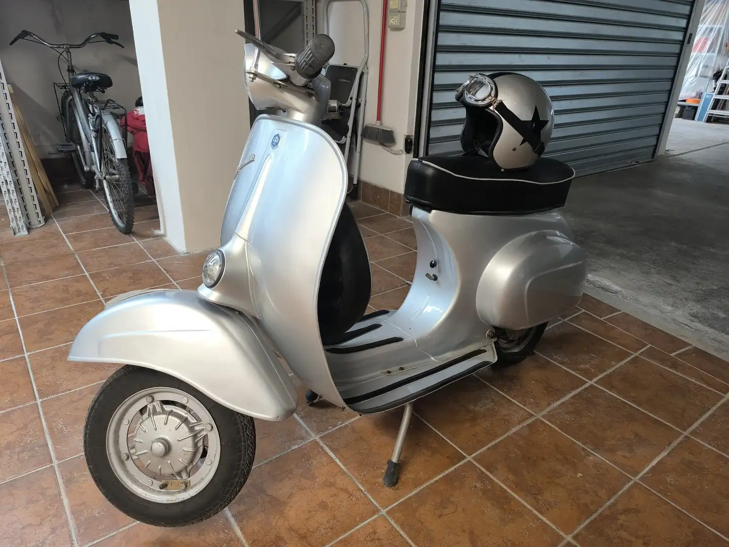Vespa 50 Argento - 1