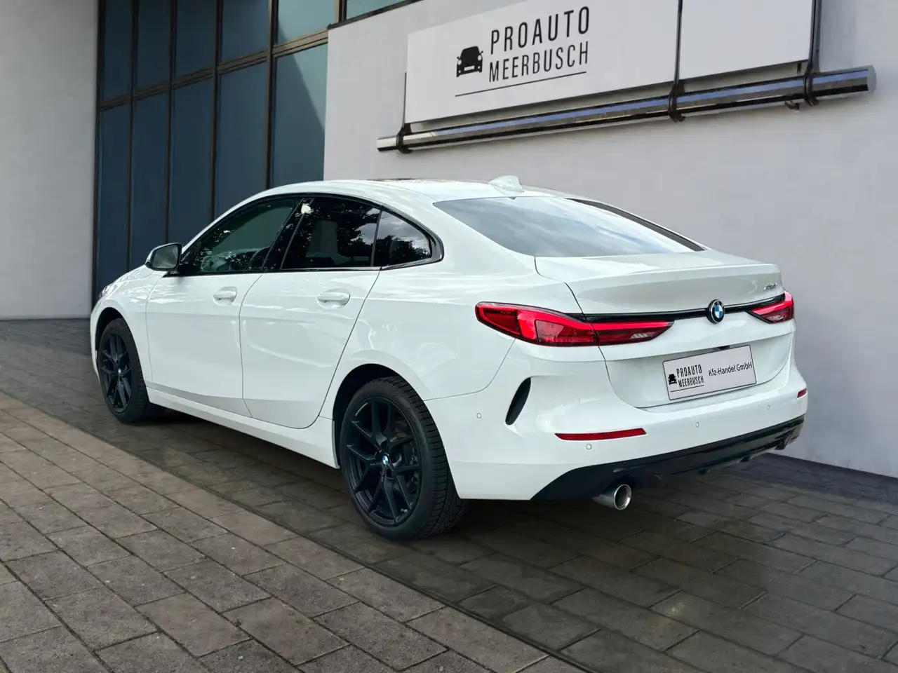 BMW 218 i Gran Coupe Sport Line HIFI/ADAPTLED/PANO/RFK, миниатюра 2