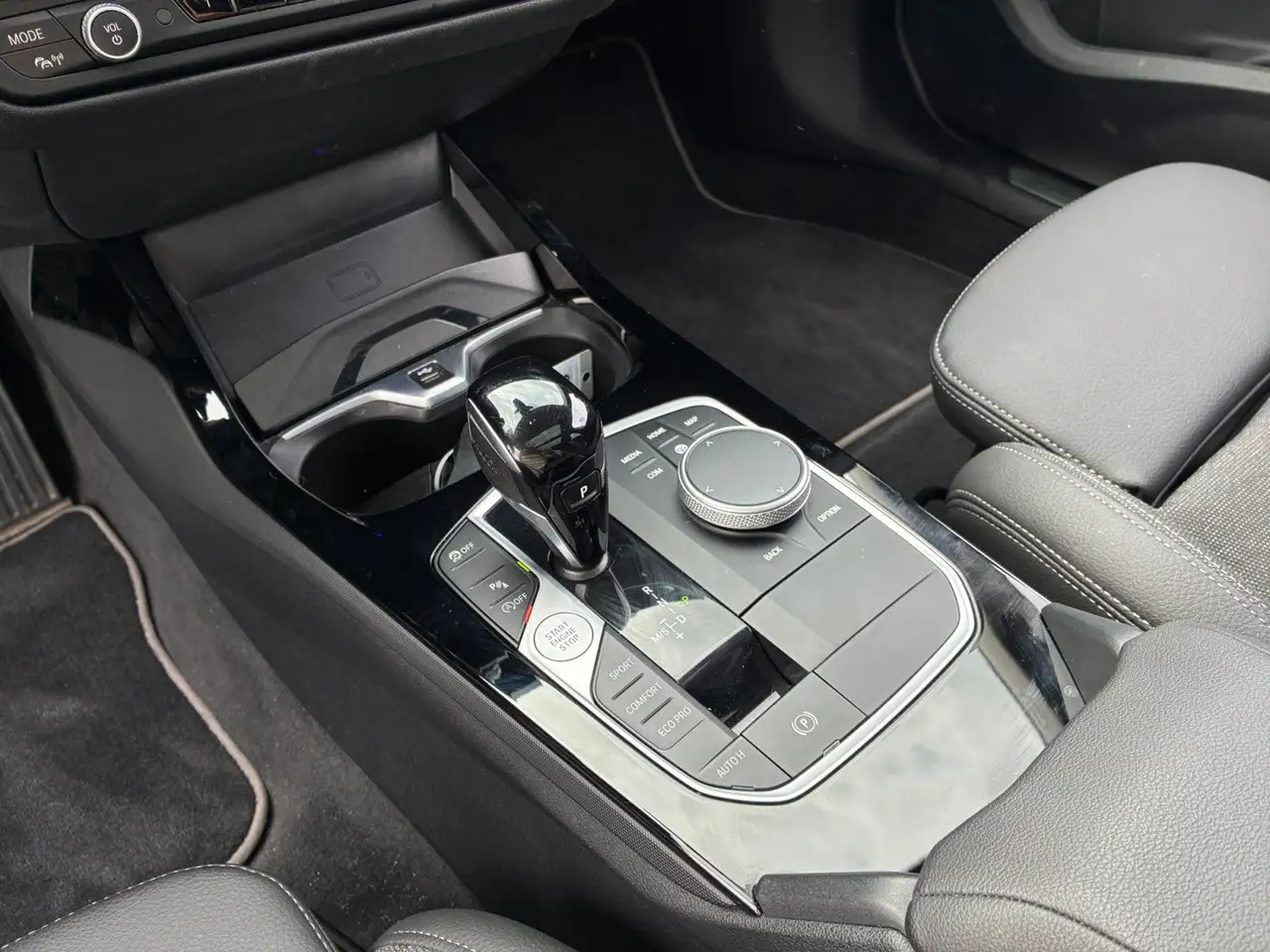 BMW 218 i Gran Coupe Sport Line HIFI/ADAPTLED/PANO/RFK, миниатюра 14