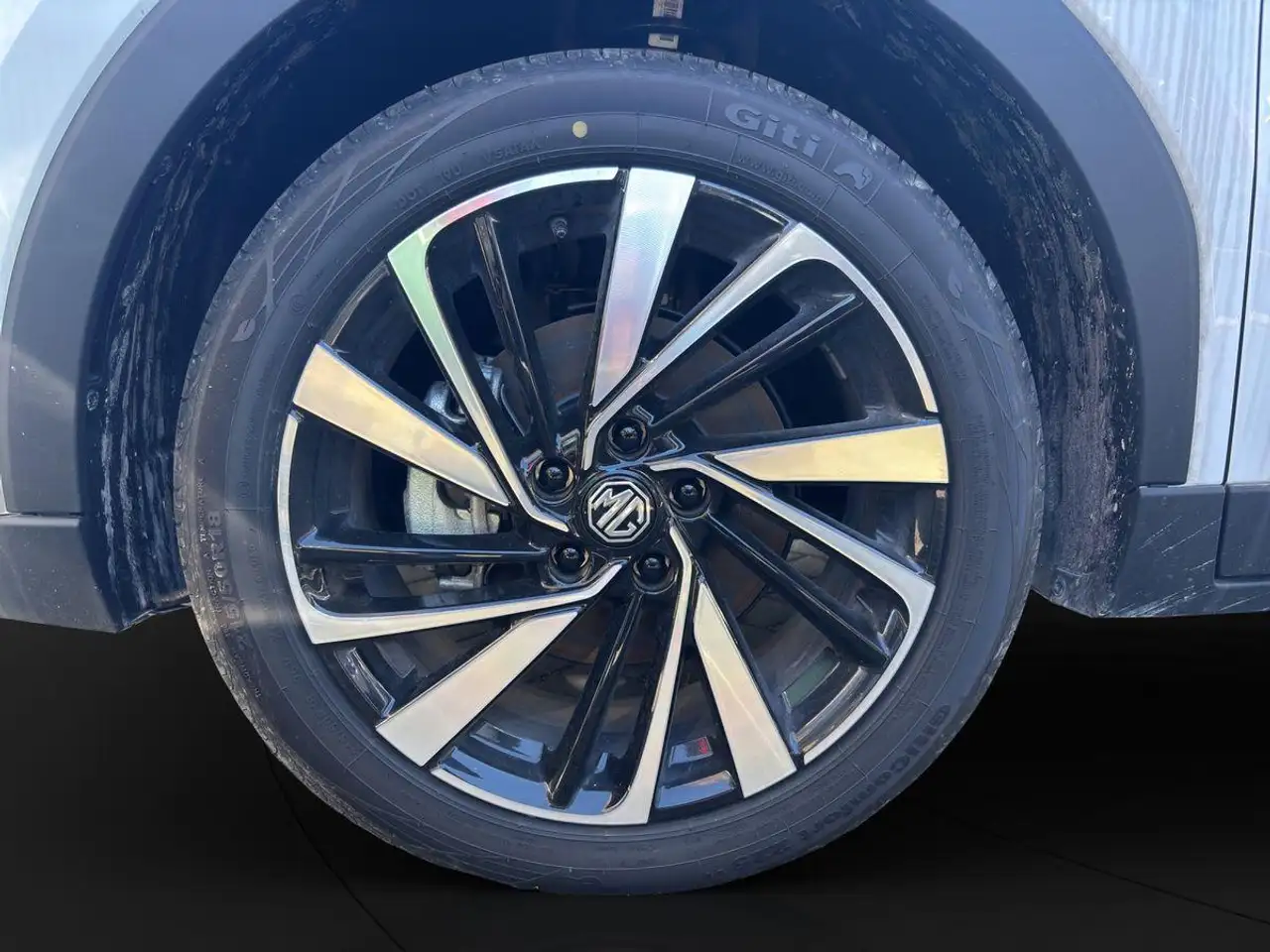 MG ZS Hybrid+ 145 kW Luxury 145 kW 360°Kamera ACC 10