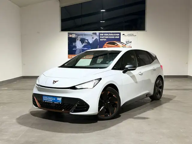CUPRA Born 150 kW NAVI+ACC+KAMERA+SHZ