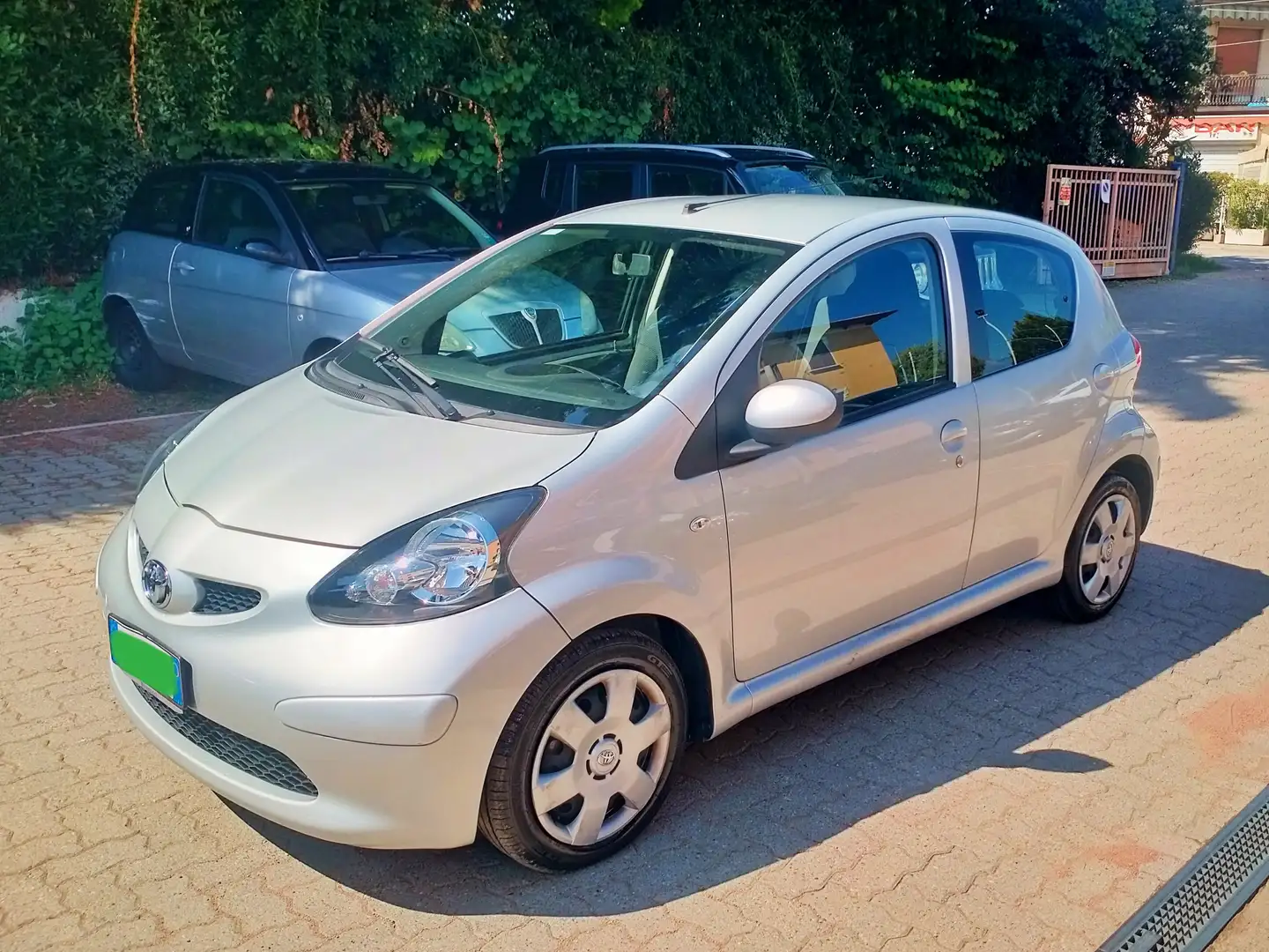 Toyota Aygo Aygo I 2005 5p 1.0 Sol NEOPATENTATI Argent - 1