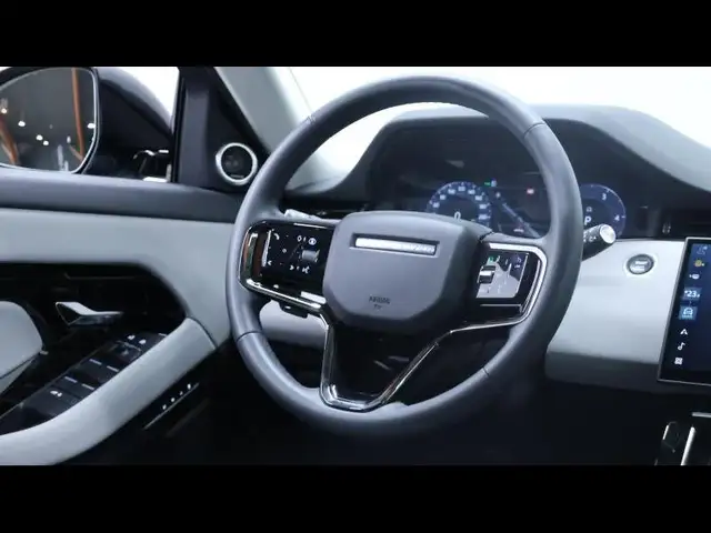 Land Rover Range Rover Evoque view 14