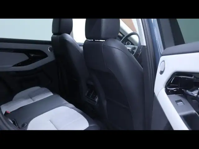 Land Rover Range Rover Evoque view 12