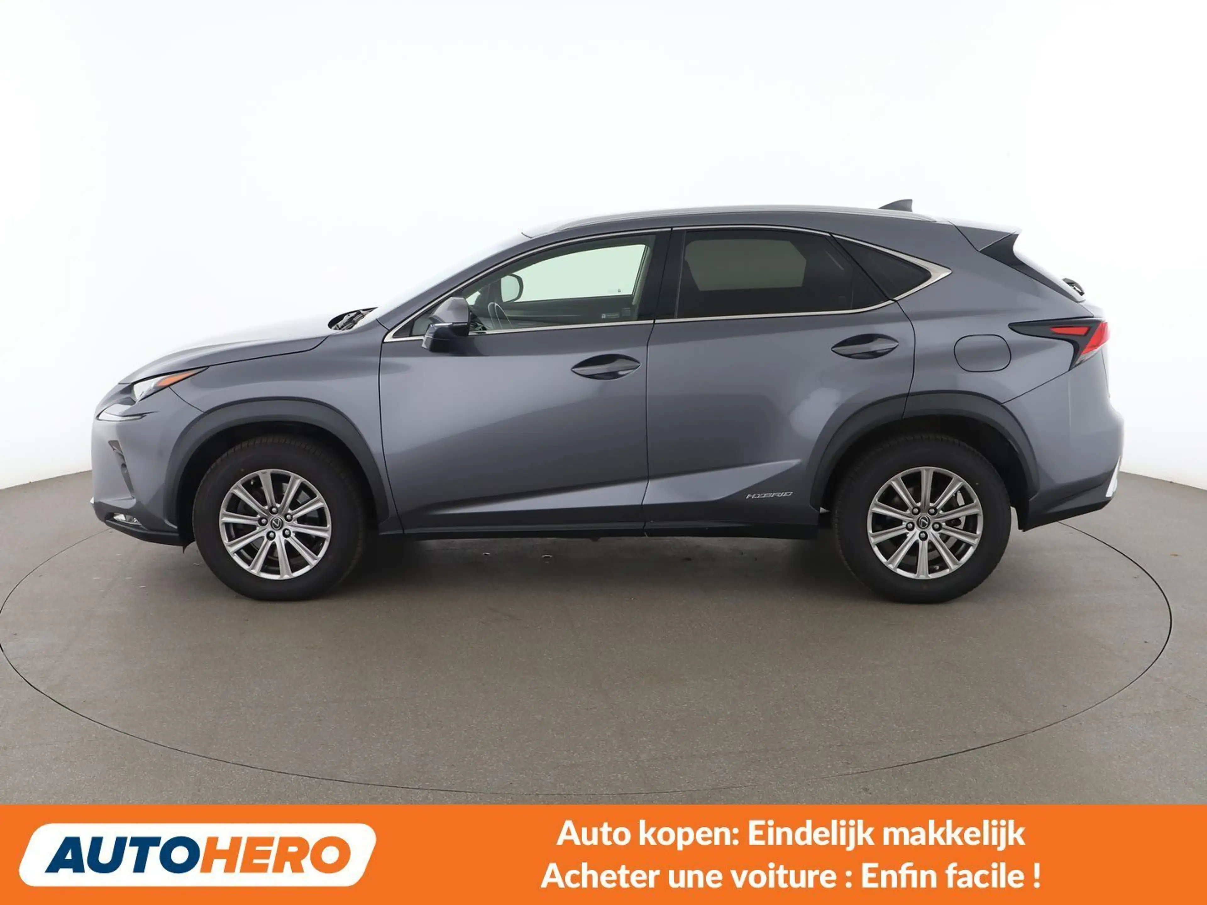 Lexus NX 300h NX 300h — photo 3