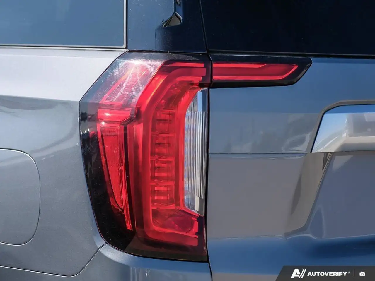 GMC Yukon снимка GMC Yukon