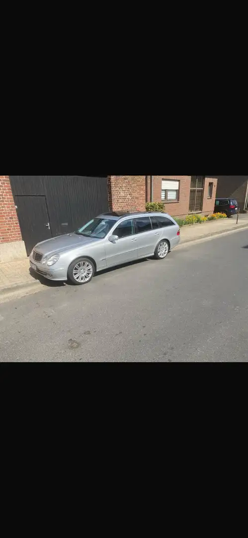 Mercedes-Benz E 240 T 4Matic Elegance - 1