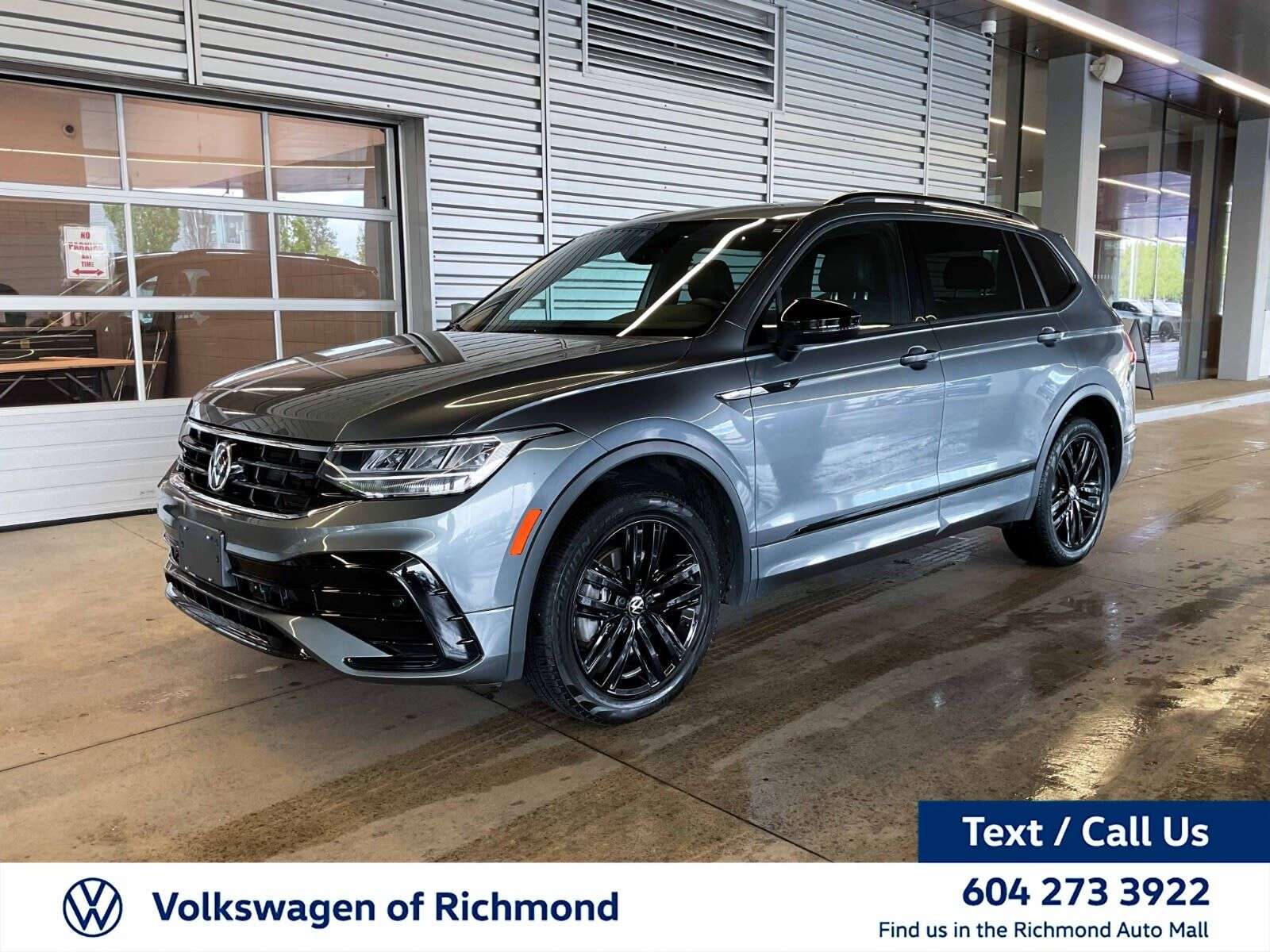 2022 Volkswagen Tiguan Comfortline R-Line Black Edition | Sunroof | Bluet