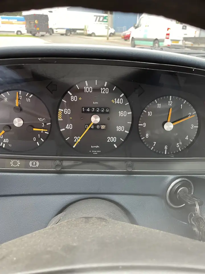Mercedes-Benz E 230, foto 5