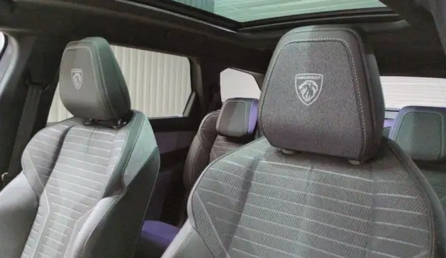 Peugeot 5008 view 6