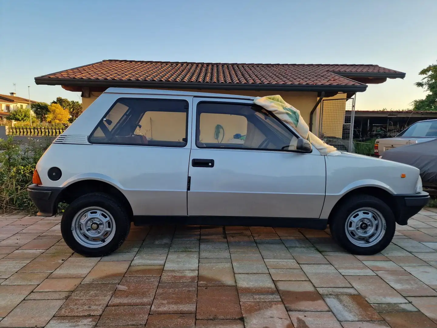Innocenti Small 990 SE Plateado - 1
