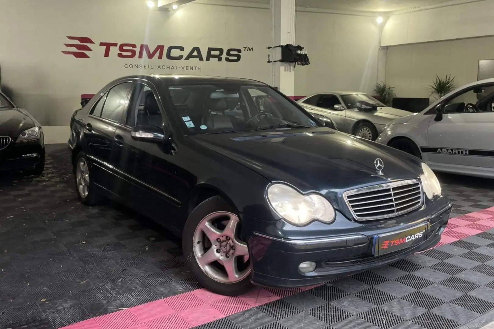 Mercedes-Benz C 320 320 BERLINE - BM 203 Avantgarde crna - 1