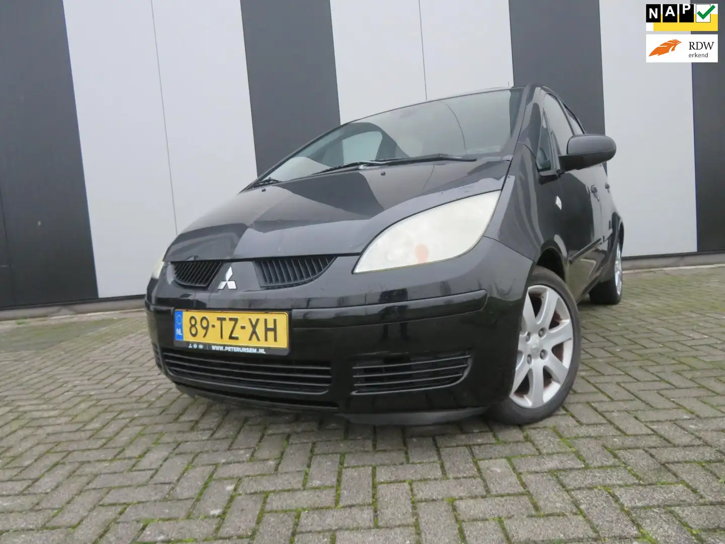 Mitsubishi Colt 1.5 d'Azur Schwarz - 1