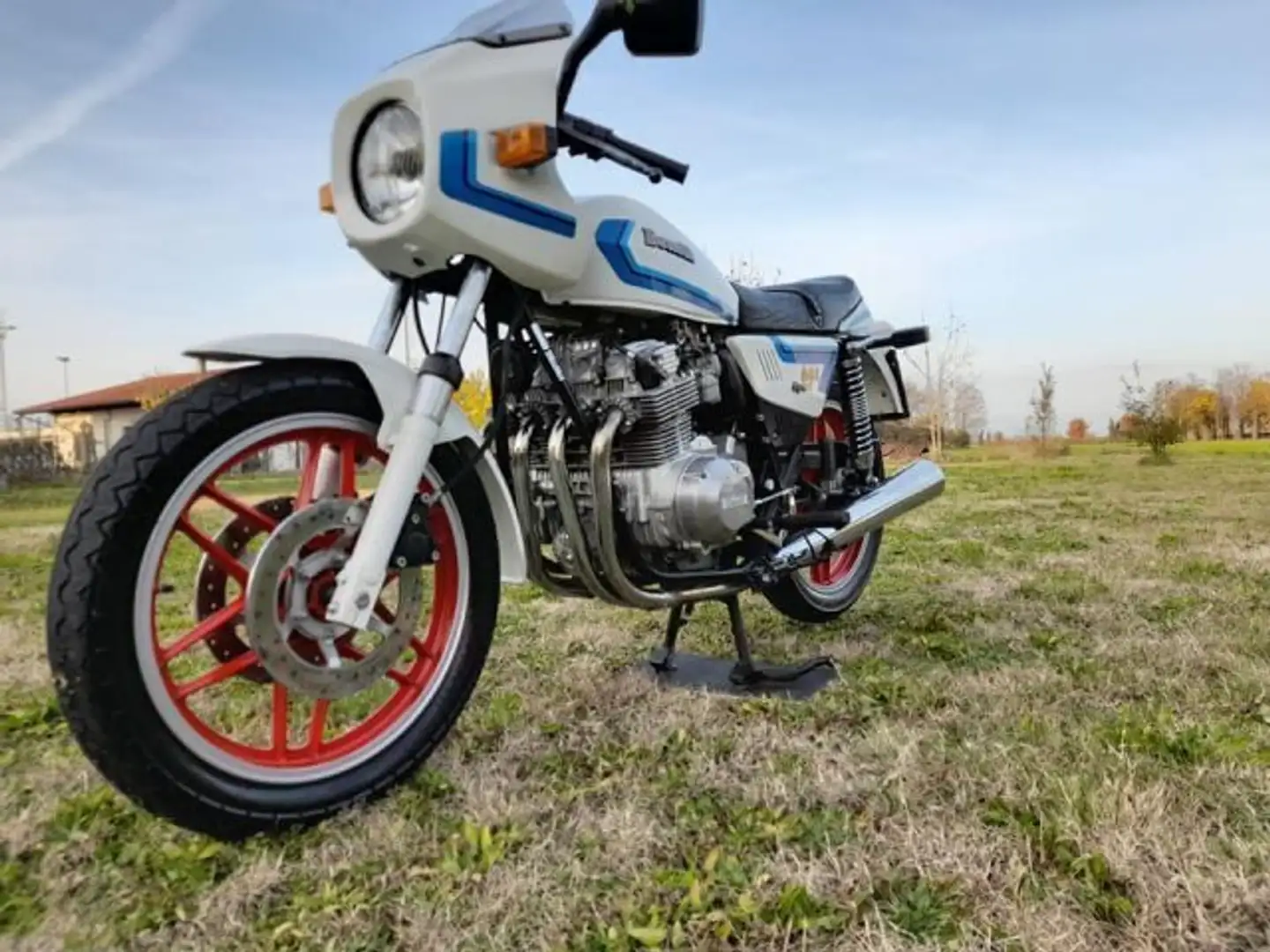 Benelli 654 Weiß - 1