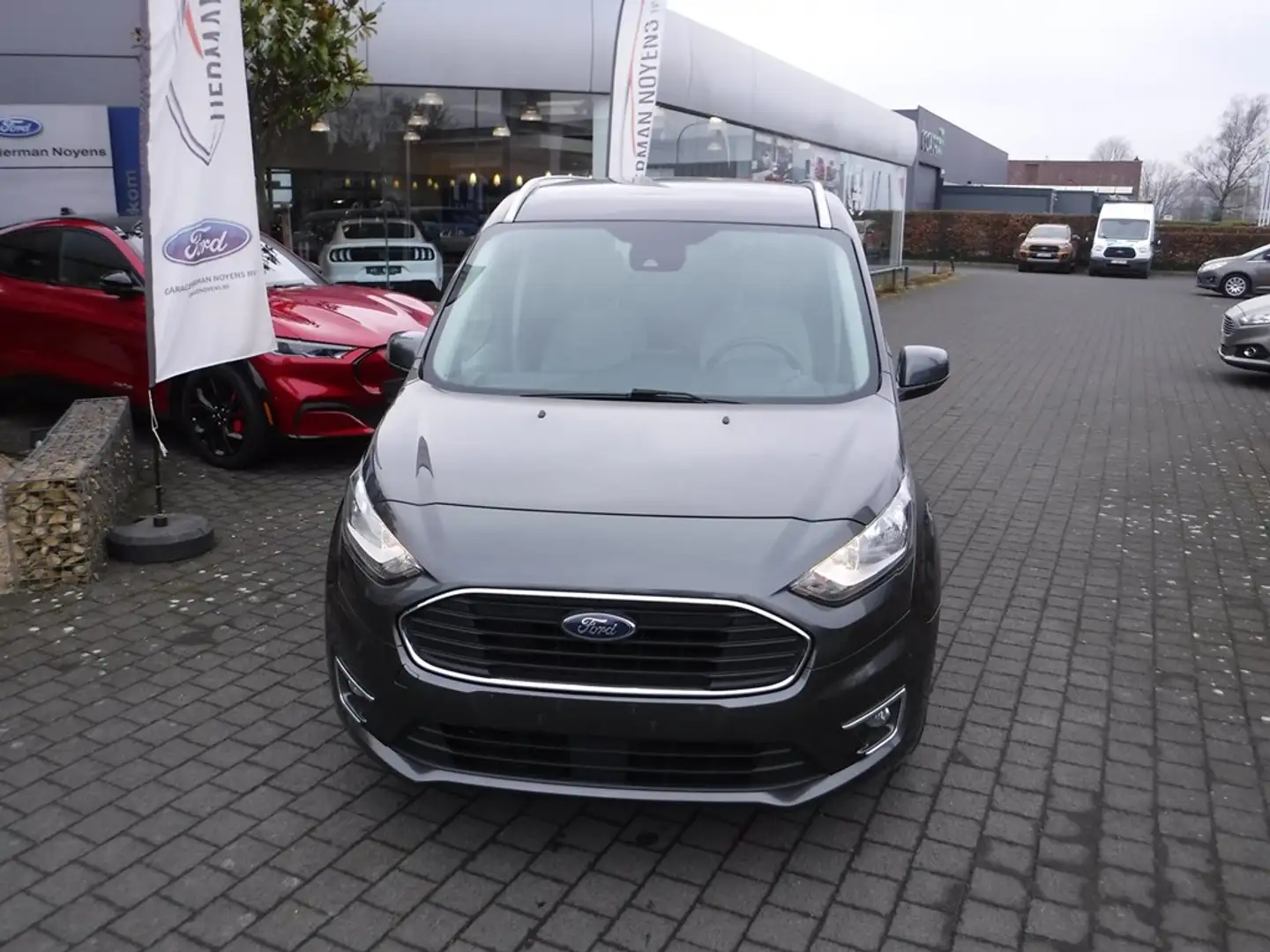 Ford Tourneo Connect Titanium 7 zit Gris - 2