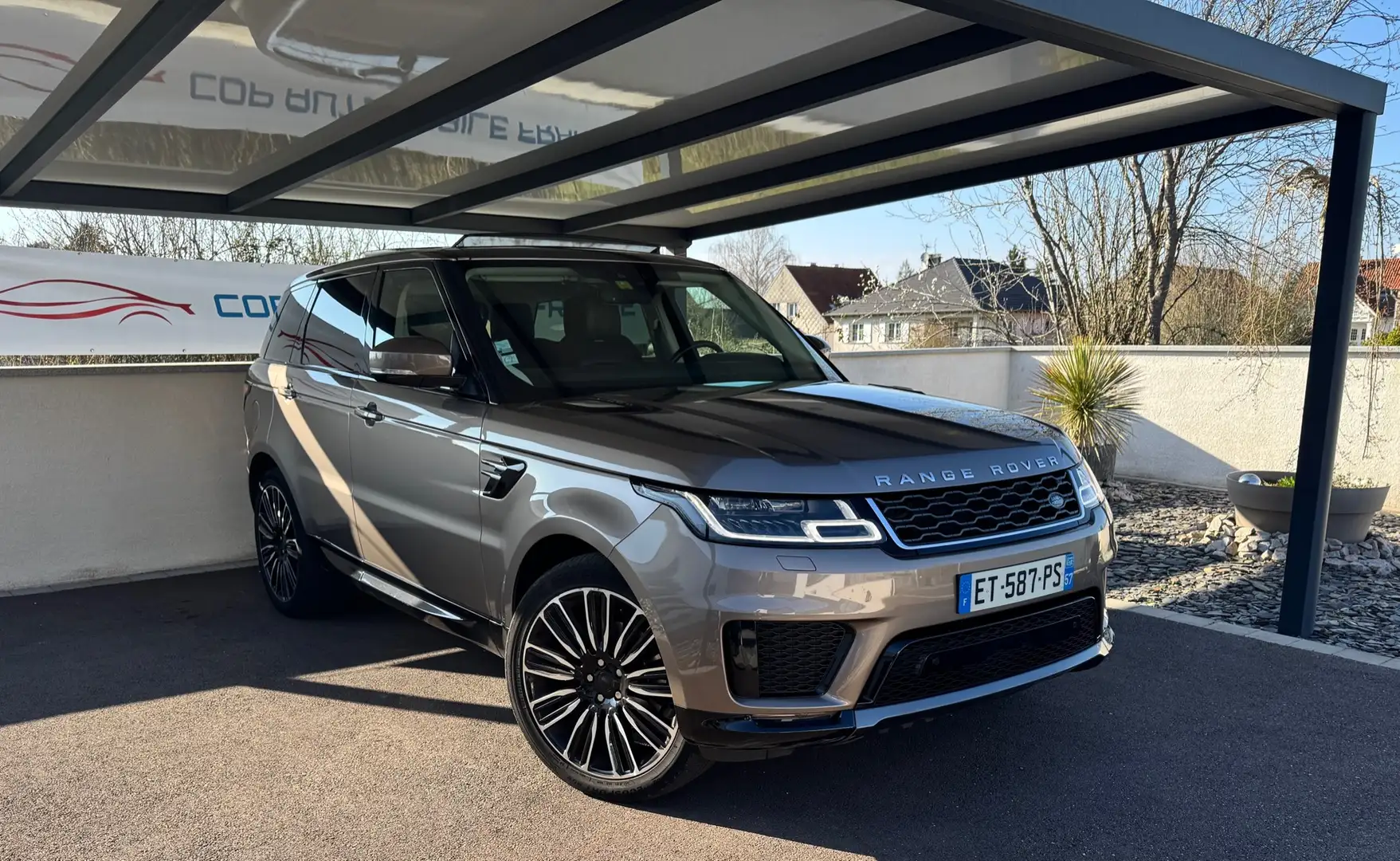 Land Rover Range Rover Sport Mark VI SD4 2.0L 240ch HSE Or - 1