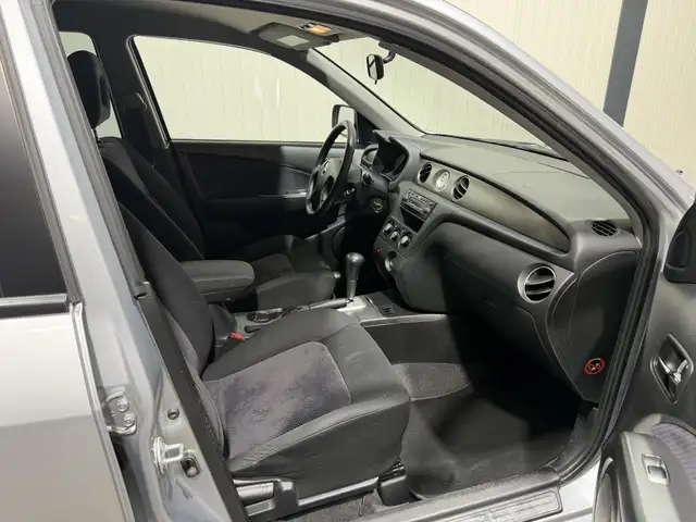 Mitsubishi Outlander view 12