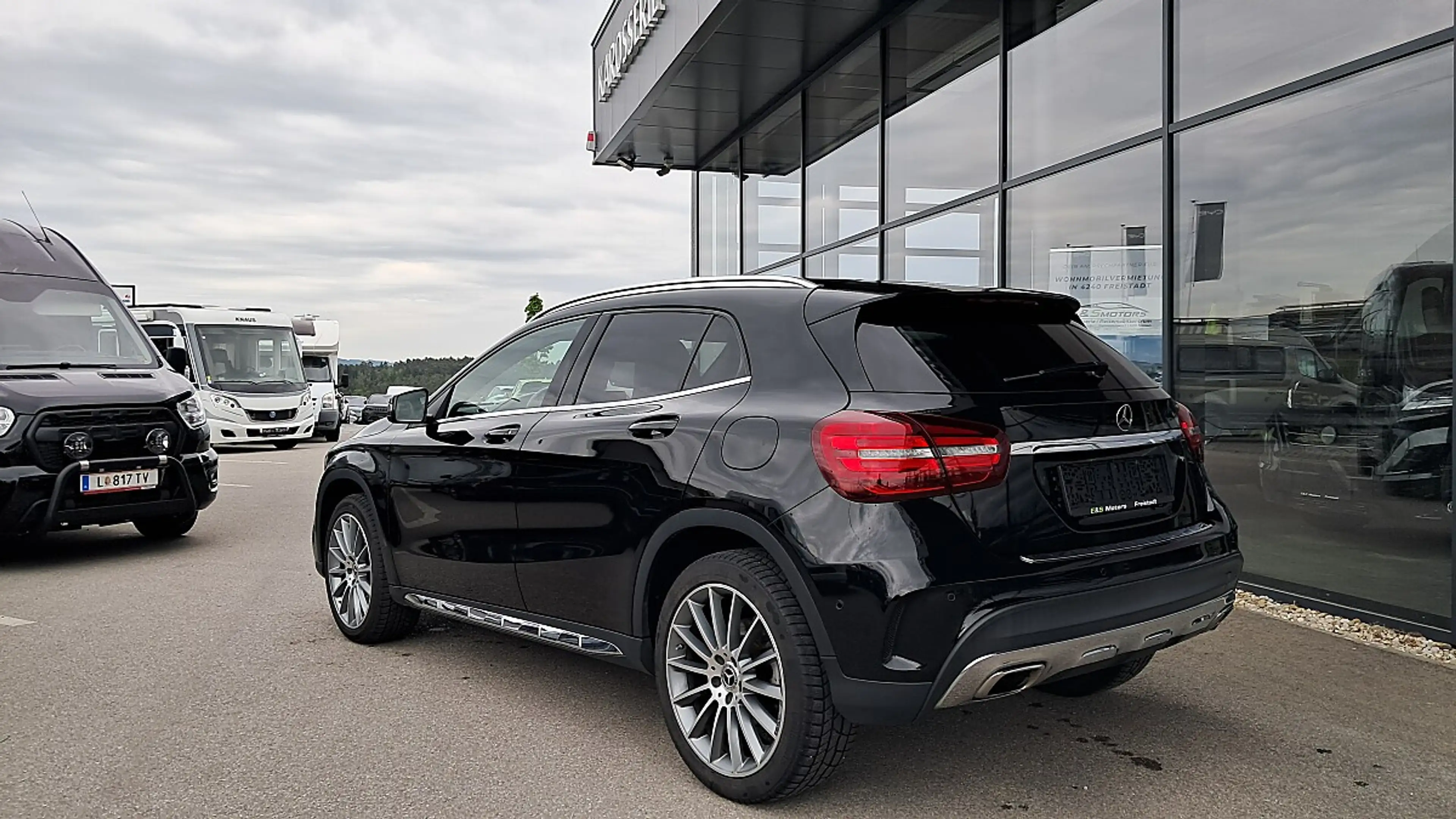 Mercedes-Benz GLA 220 d 4MATIC Aut., AMG Line — photo 3