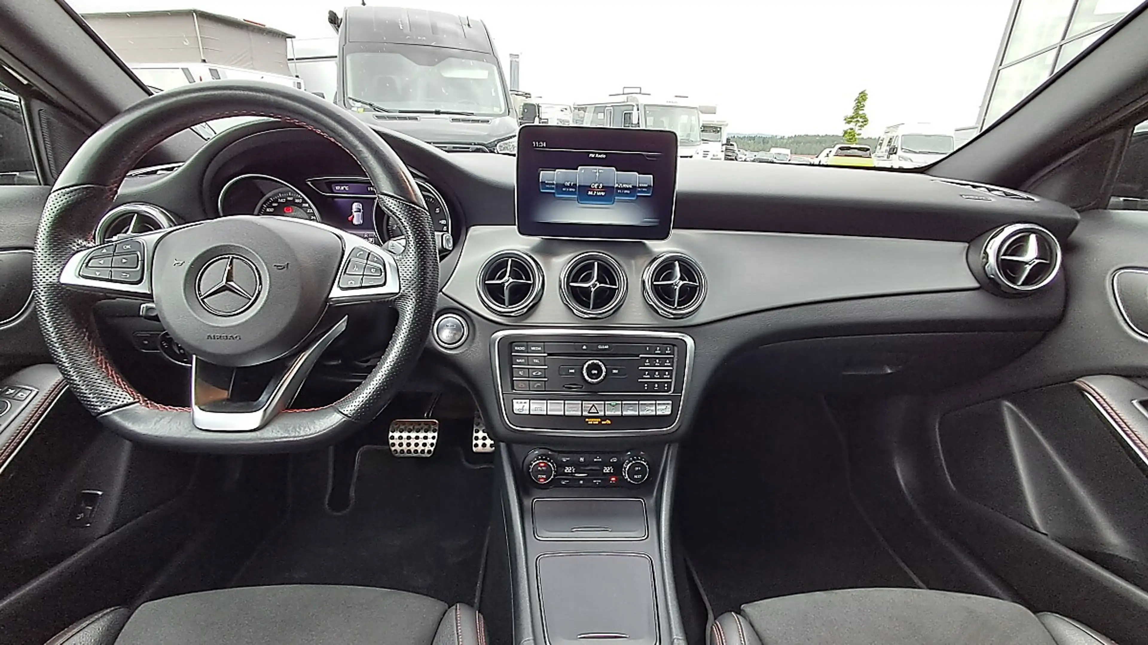 Mercedes-Benz GLA 220 d 4MATIC Aut., AMG Line — photo 13