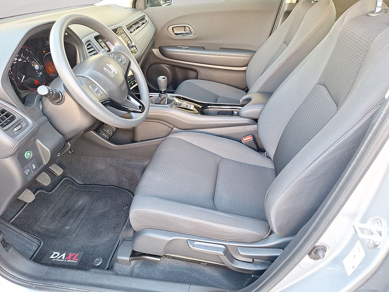Honda HR-V 1,5 i-VTEC Comfort — photo 10