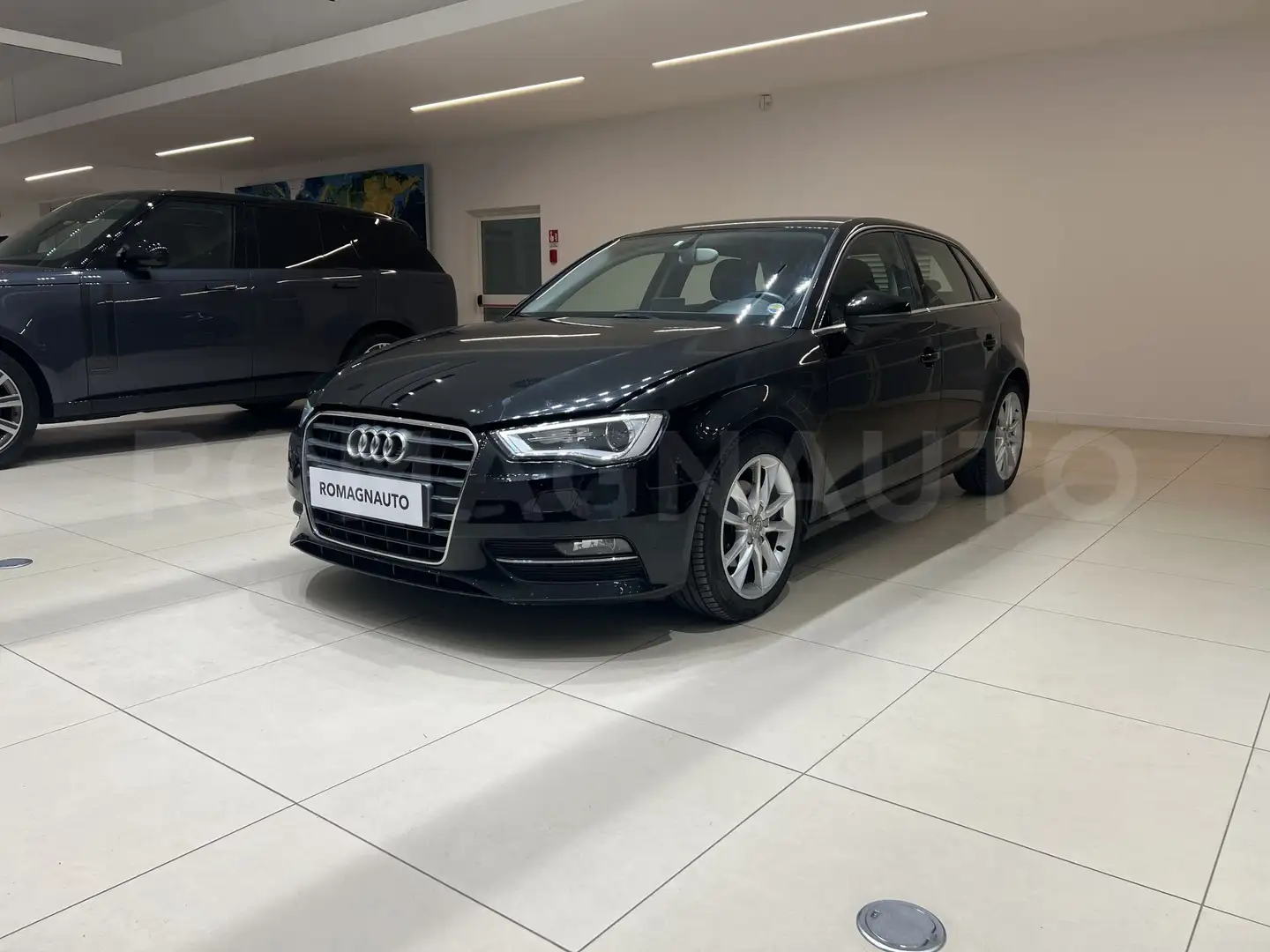 Audi A3 A3 1.6 TDI clean diesel Ambition Noir - 1