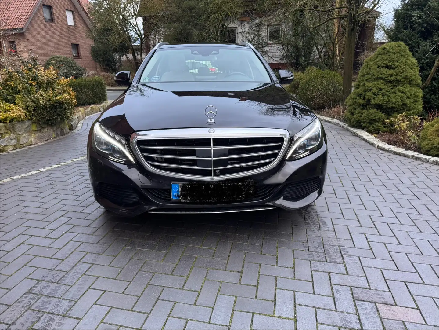 Mercedes-Benz C 350 T+PlugIn+Autom+AHK+Pano+360G+Leder+Navi+LED+Tempo Siyah - 1