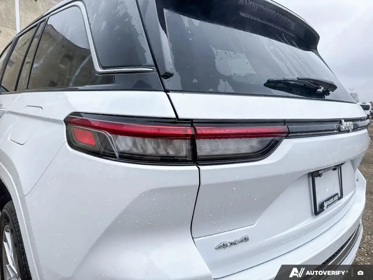 Jeep Grand Cherokee снимка Jeep Grand Cherokee