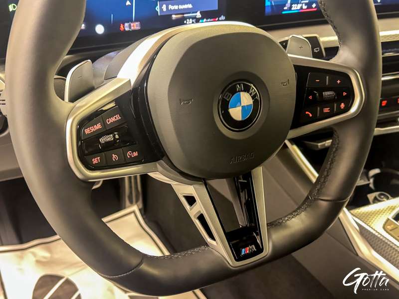 Photo du véhicule BMW 318