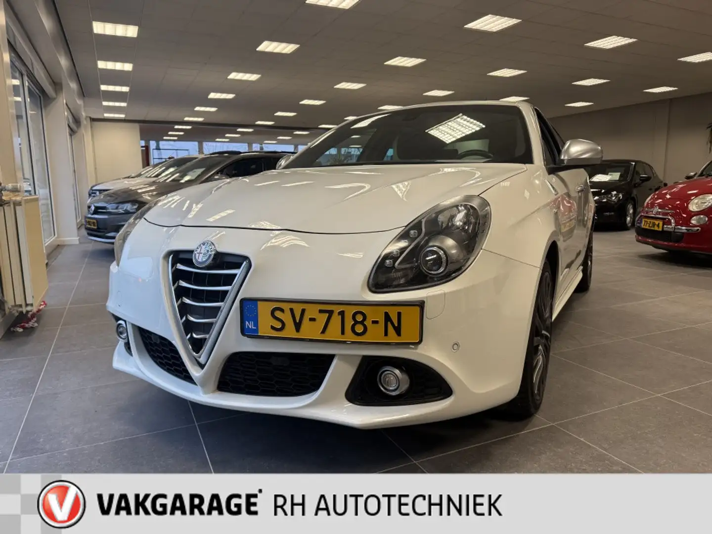 Alfa Romeo Giulietta 1.7 TBi quadrifoglio Blanc - 1