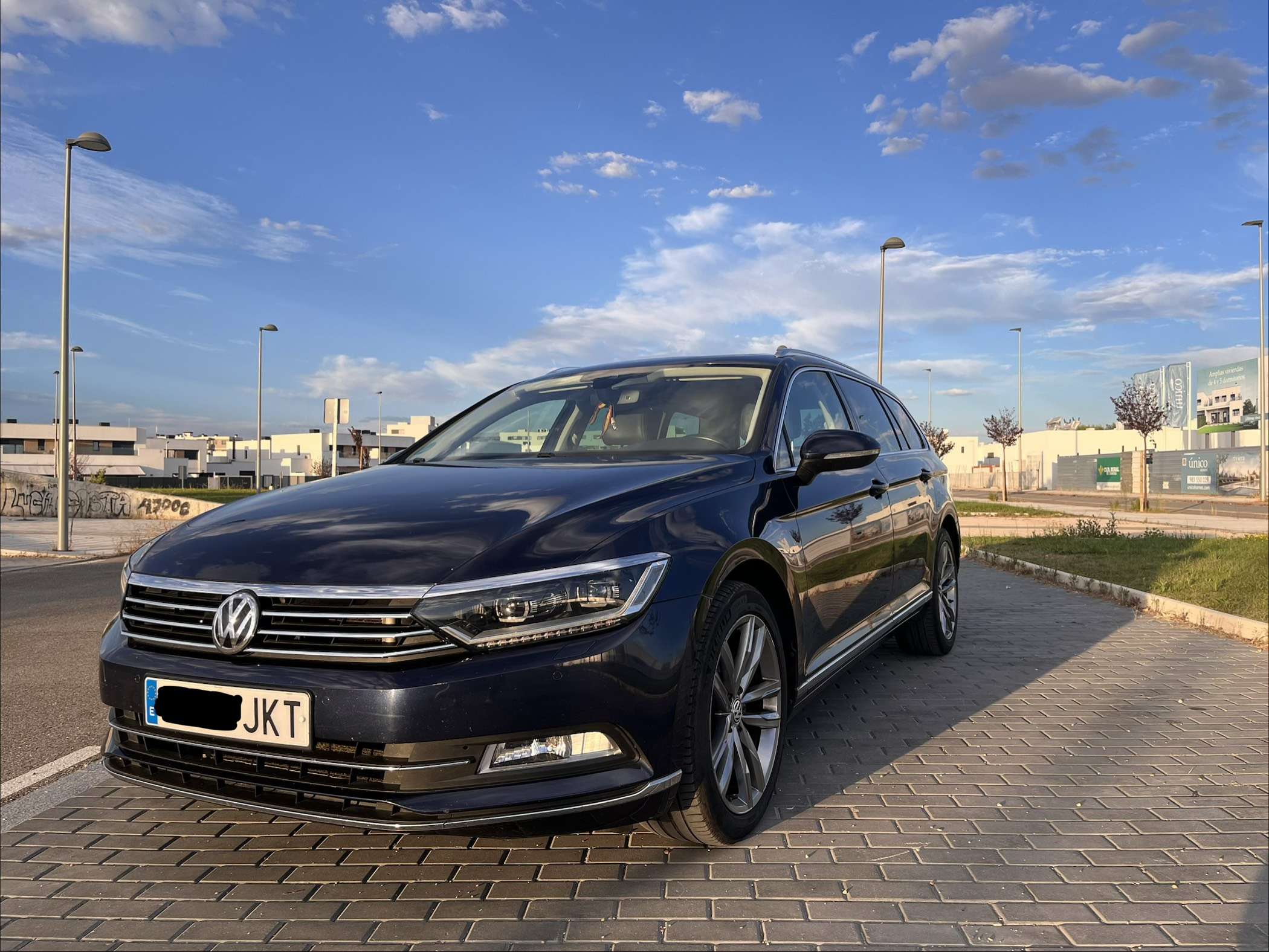 Volkswagen Passat Variant 2.0TDI Sport 110kW - foto 1