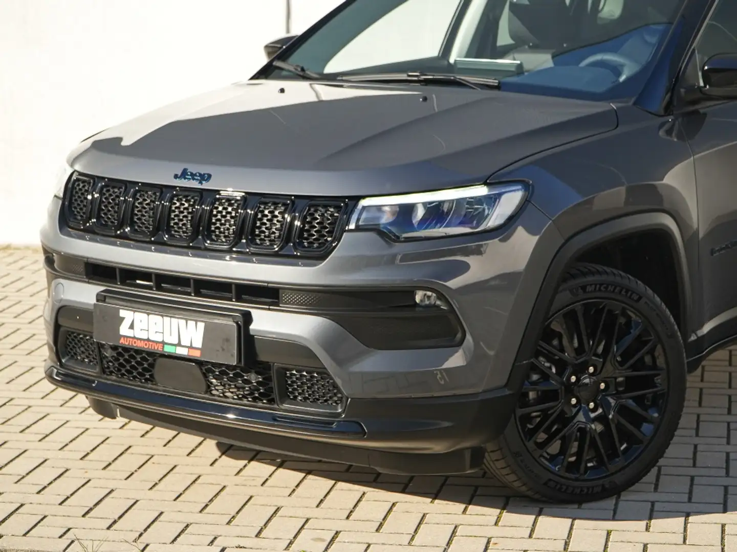 Jeep Compass 4xe 190 PK Hybrid Night Eagle | Navi | Carplay | C Grau - 2