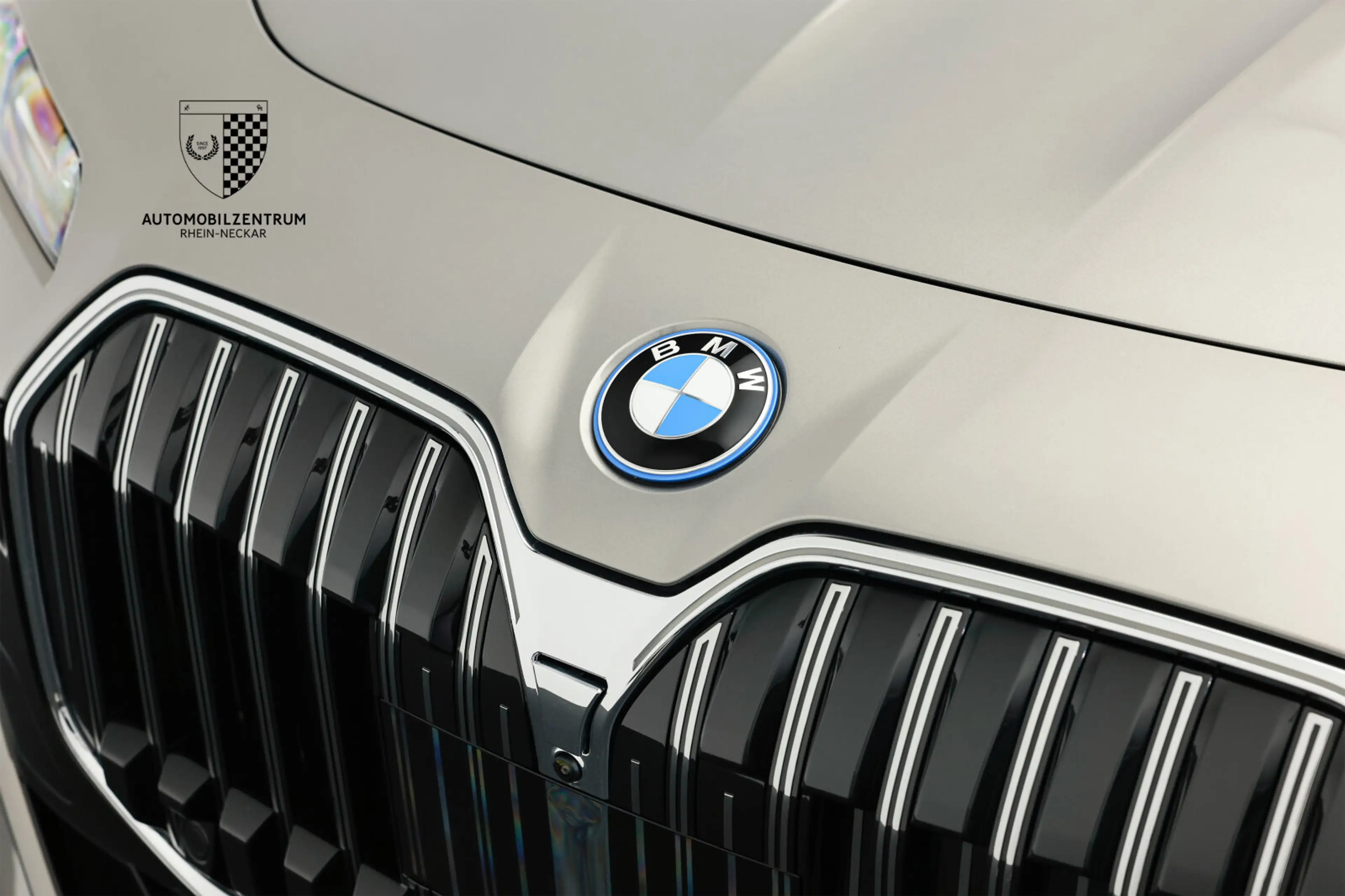 BMW i7 i7 xDrive60 M Sport Innovations/TheatreScreen — photo 11