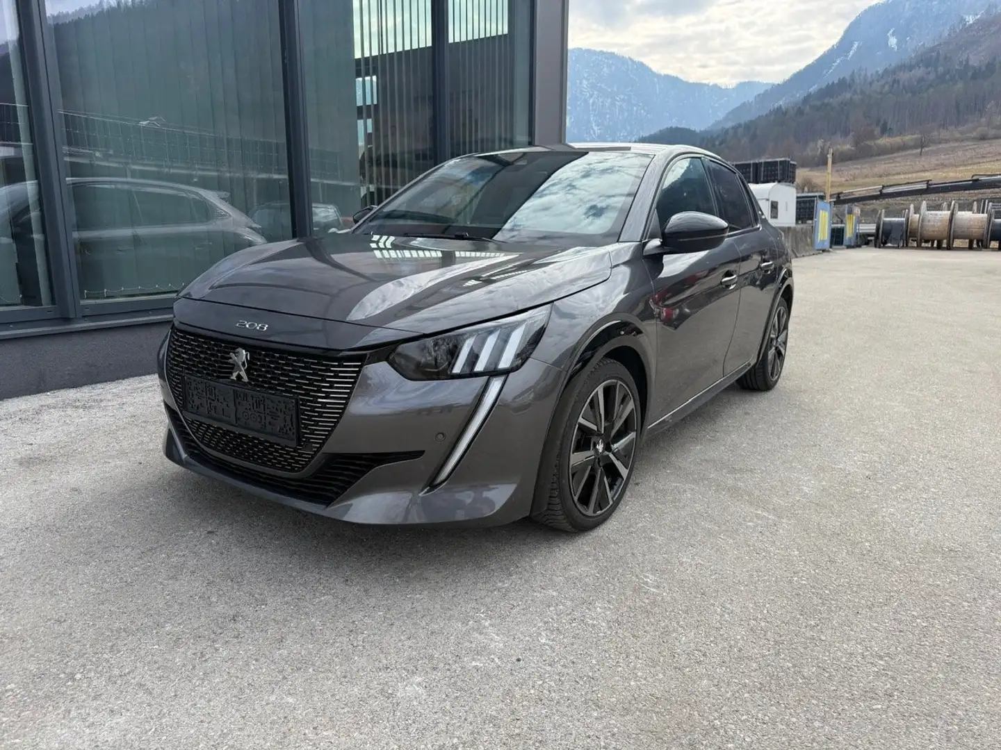 Peugeot 208 208 GT Pure Tech 100 S&S EA T8 Automatic GT Schwarz - 1