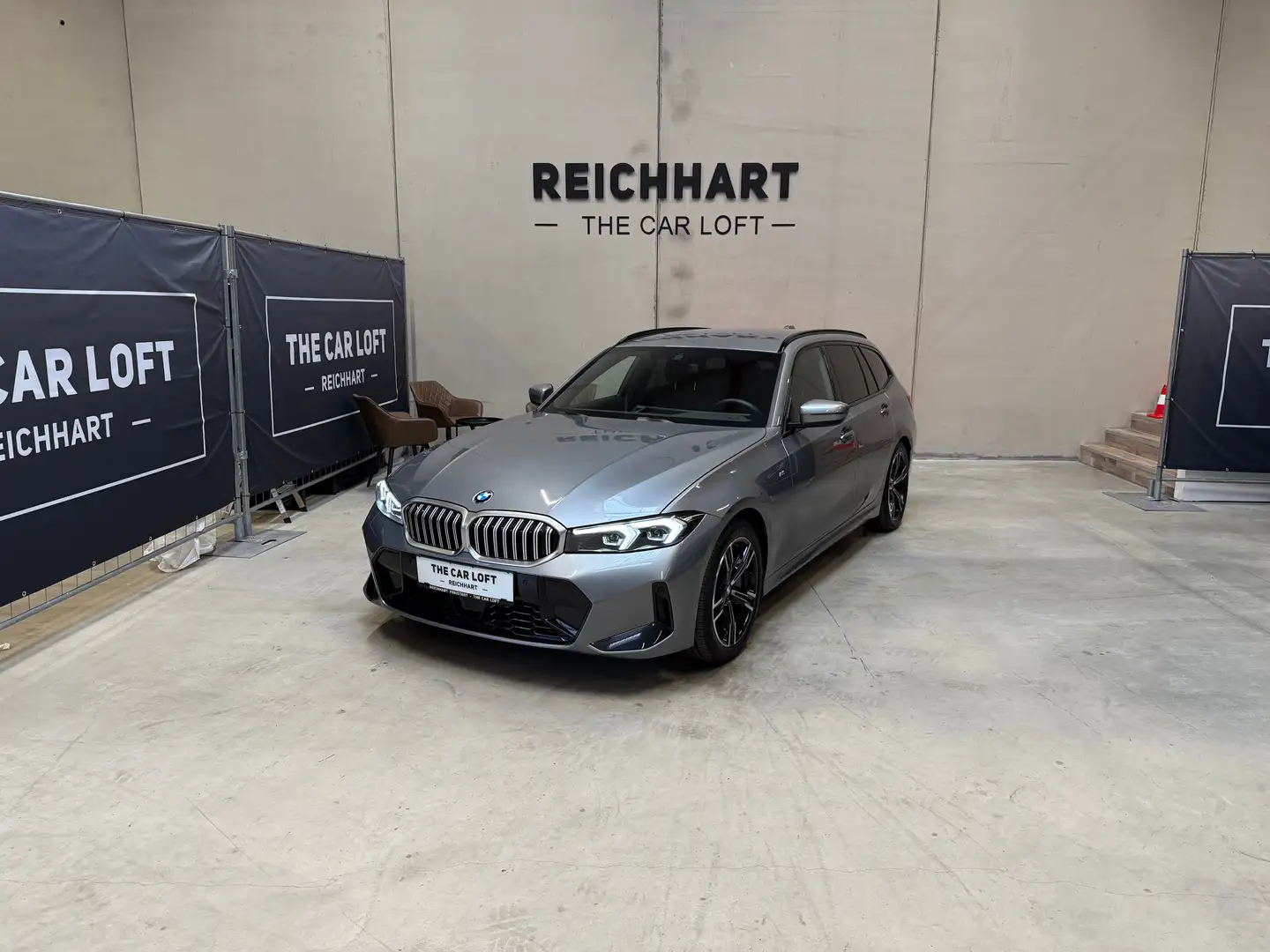 BMW 330 i xDrive Touring M Sport - LEASINGAKTION Gris - 1